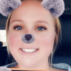 Meet your Posher, Charlotte